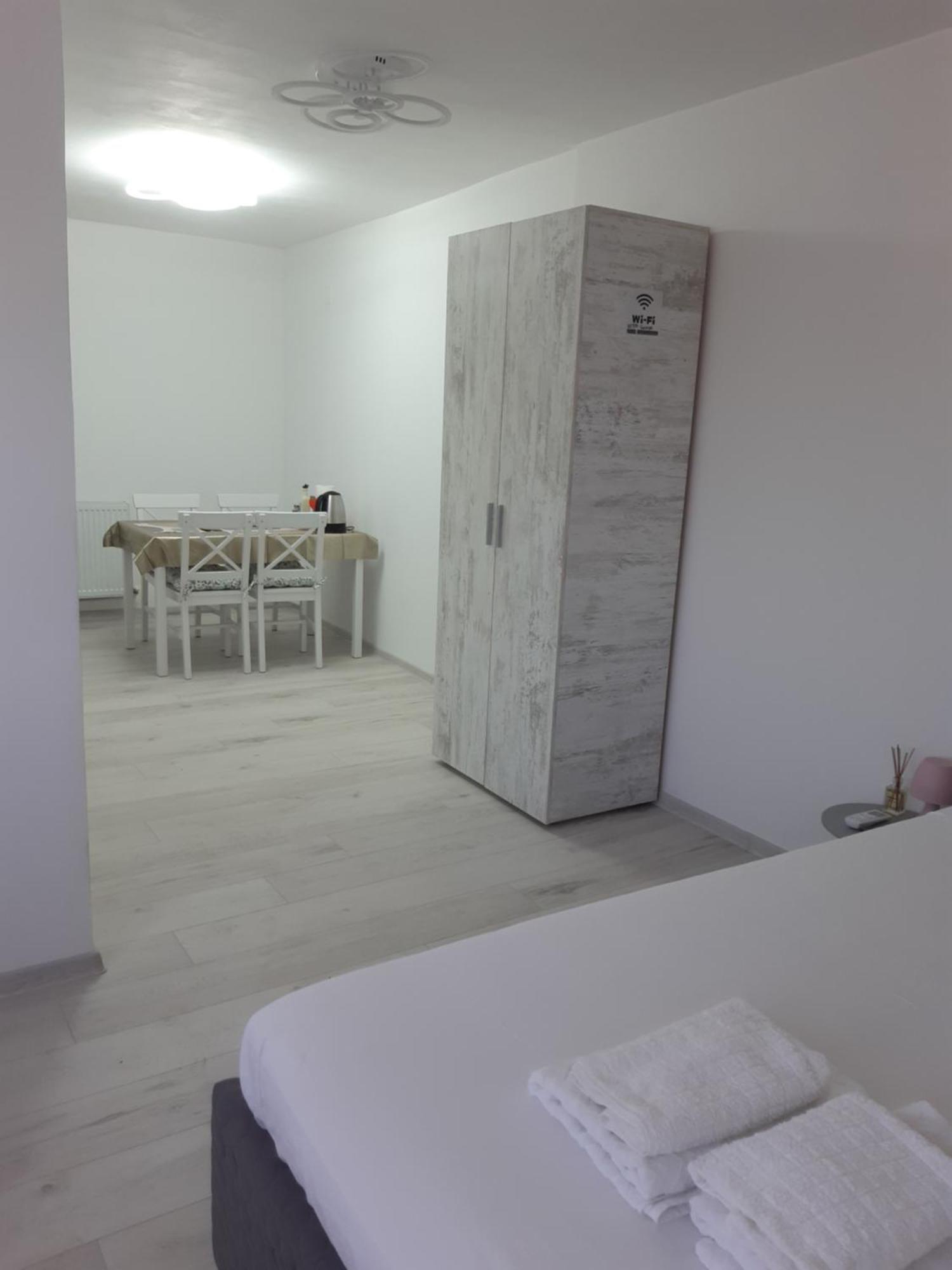 Appartement Casa Silvia à Constanţa Extérieur photo